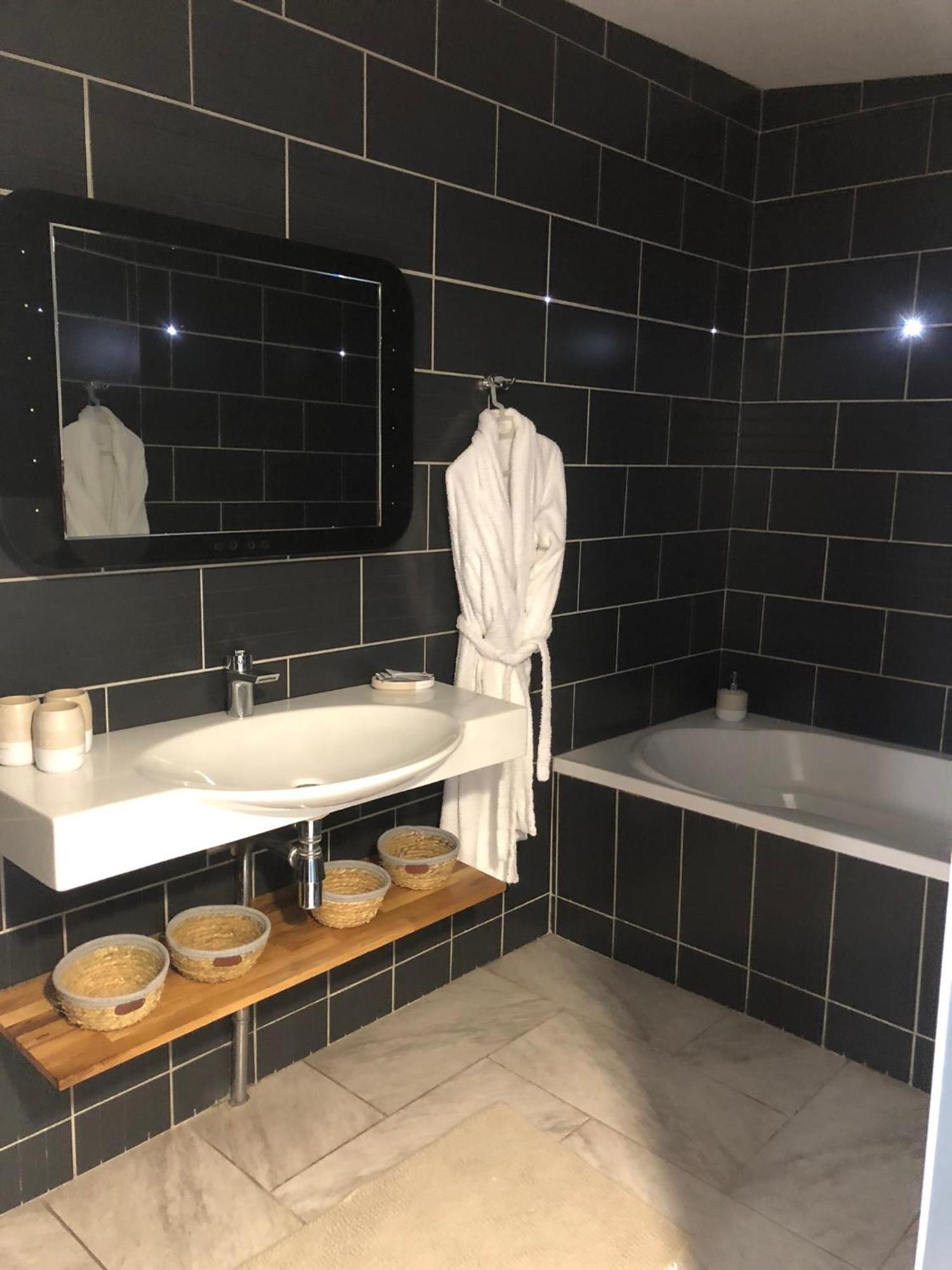 Residence Cosyade Equipee D'Un Parking Prive Gratuit Bourbourg Ngoại thất bức ảnh